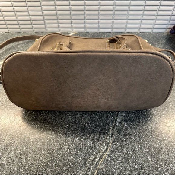 Sasha + Sofi Satchel - Picture 4 of 9